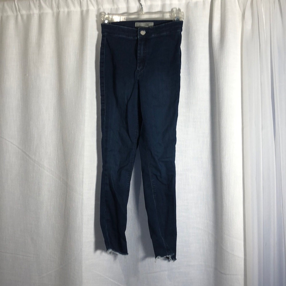Tight blue skinny jeans